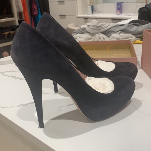 Miu Miu grey suede pumps - Picture 1 of 7